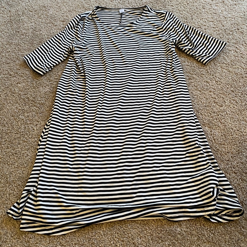 LIKE NEW - Old Navy Swing Dress